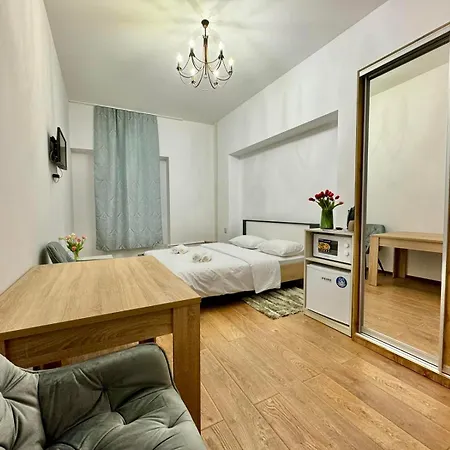 Апартаменти Поруч З Олімпійським Стадіоном Kyiv Exterior photo